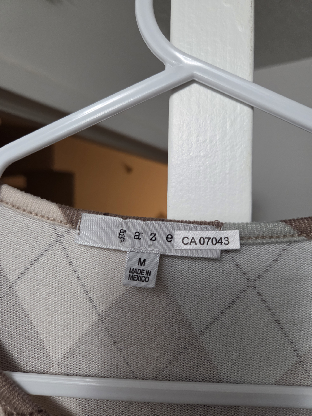 Gaze Argyle Cardigan - Size M - photo 3