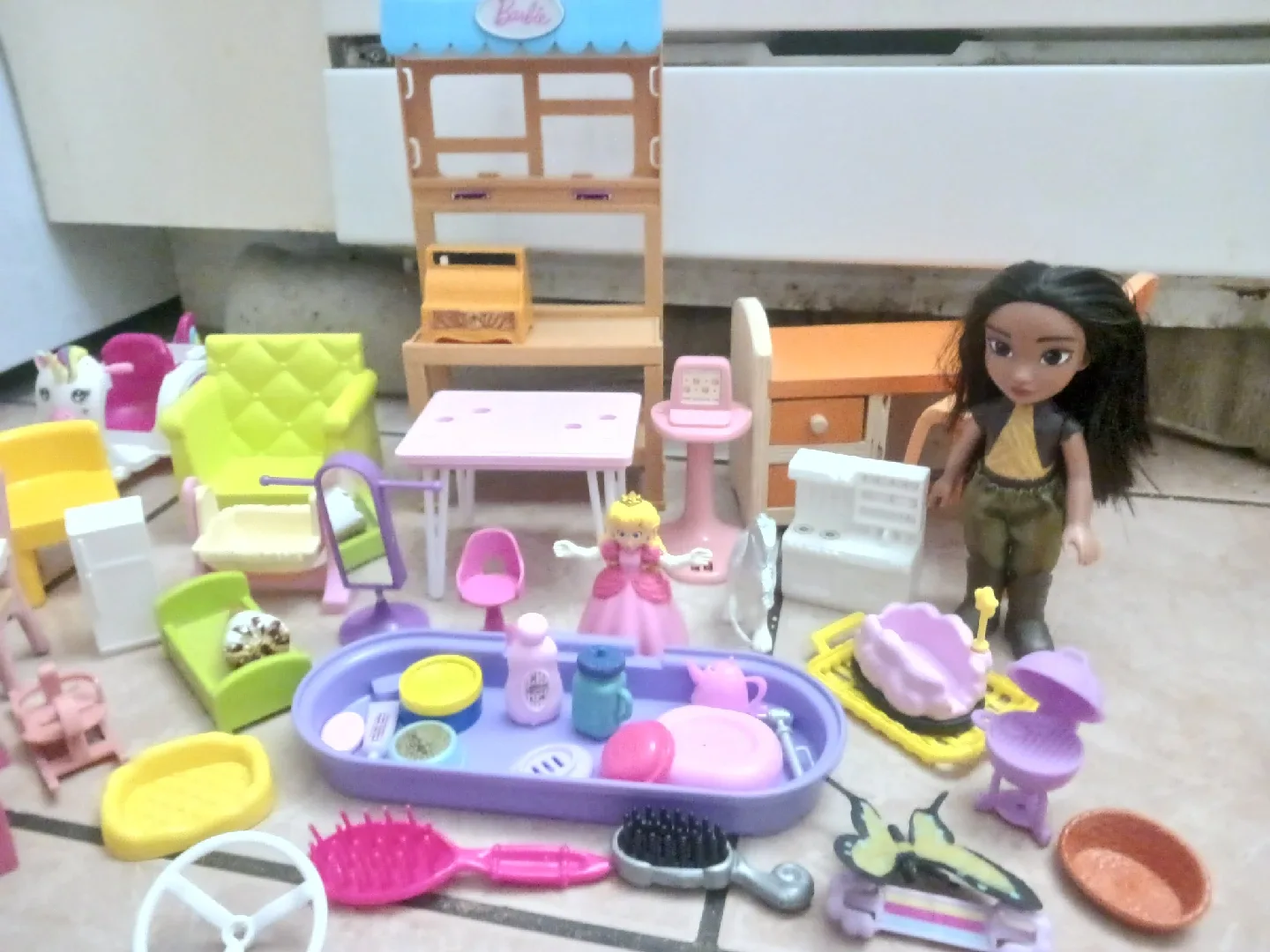 Barbie Dollhouse Furniture & Accessories Lot image indicator(2)
