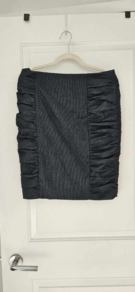 NEGOTIABLE - Cartonnier Skirt - Size Medium (US Size 6, UK 10)