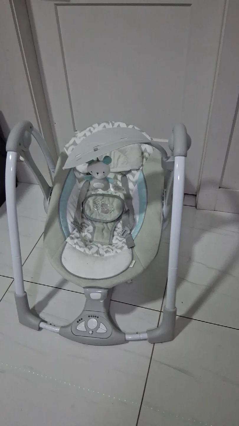 Ingenuity ConvertMe Swing-2-Seat - Grey/White image indicator(2)