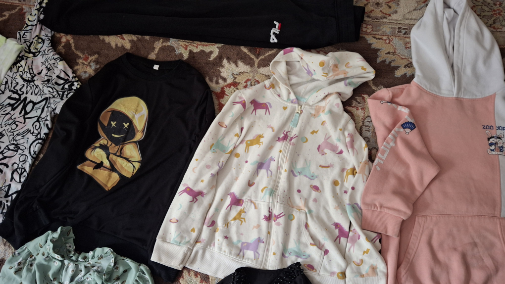 Assorted Women's & Girl's Clothing Lot - photo 4