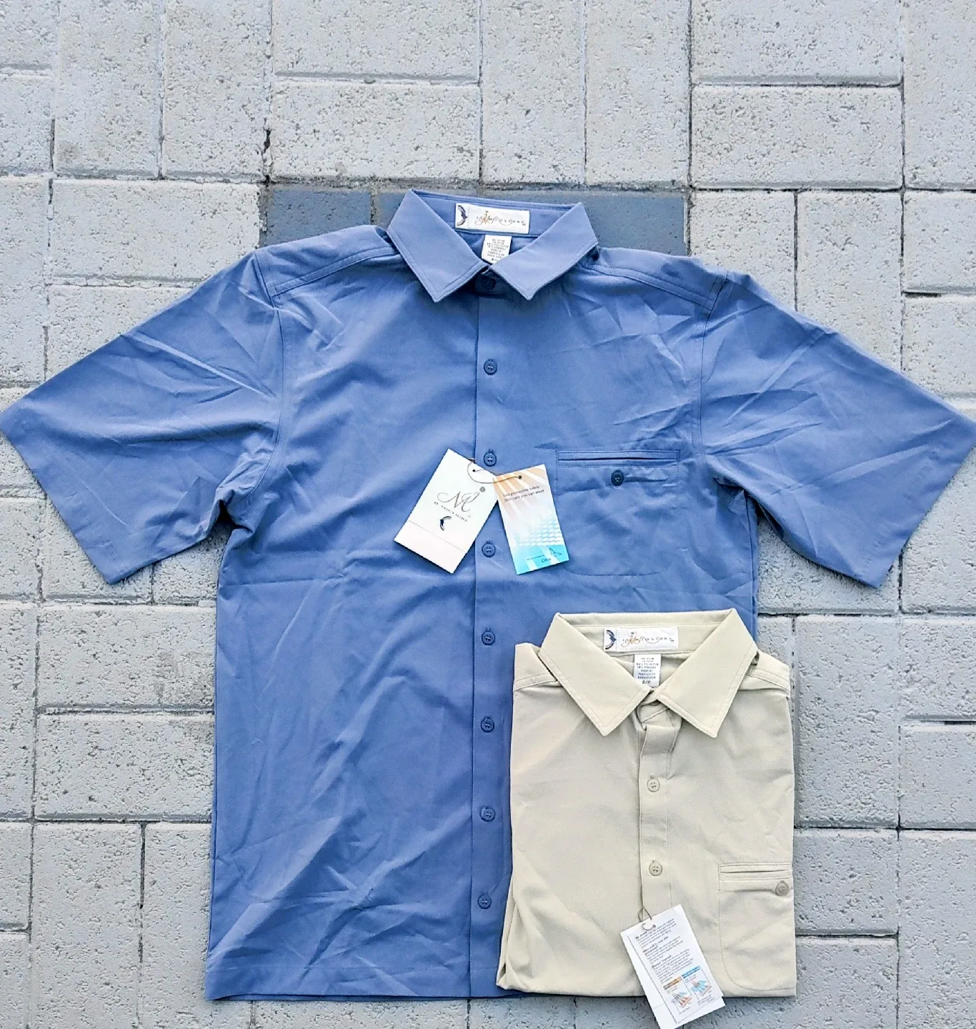 Men's dress shirts are wholesale as quantity of 383 Pcs. image indicator(2)