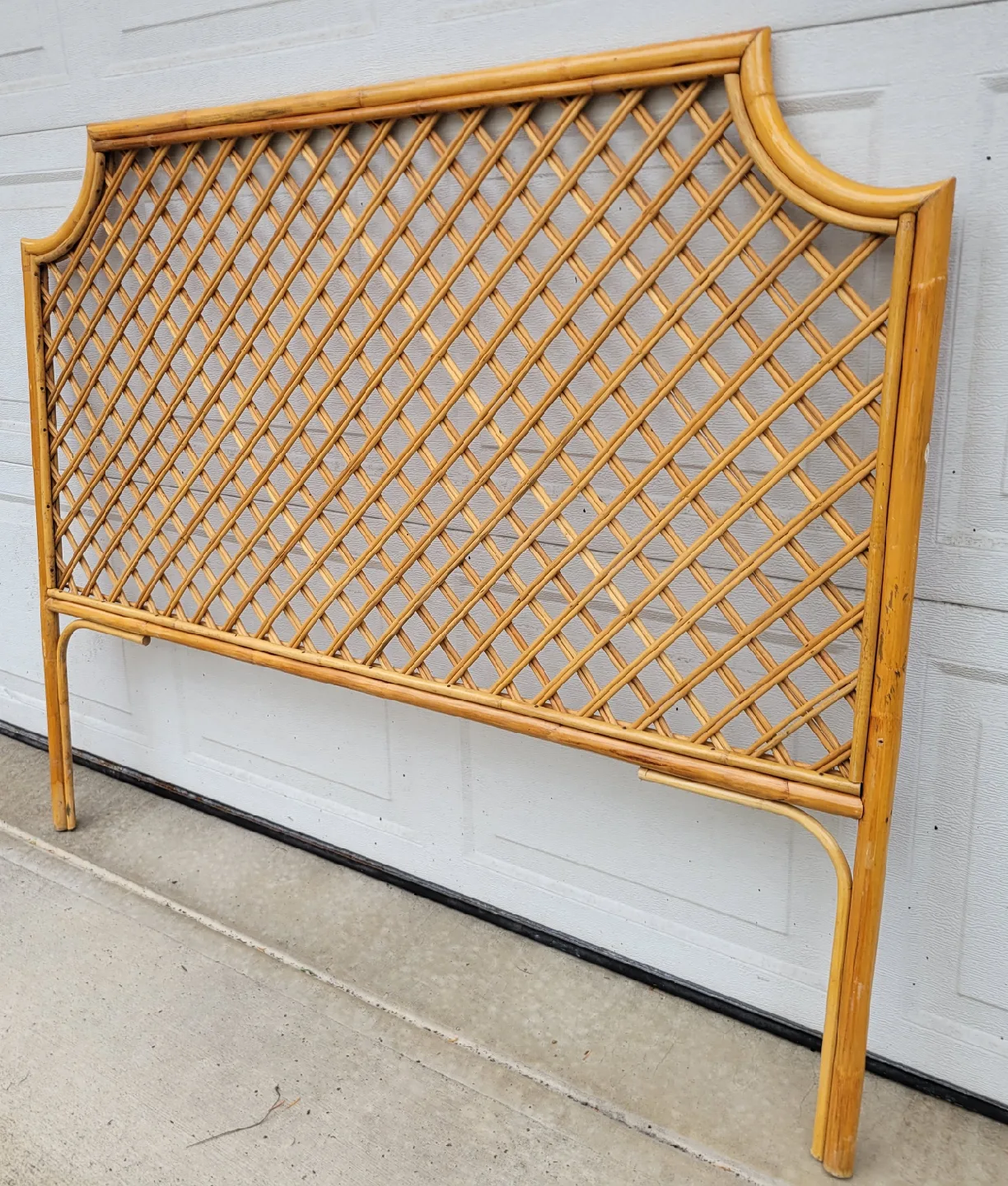 Beautiful Full / Double Size Rattan Headboard.