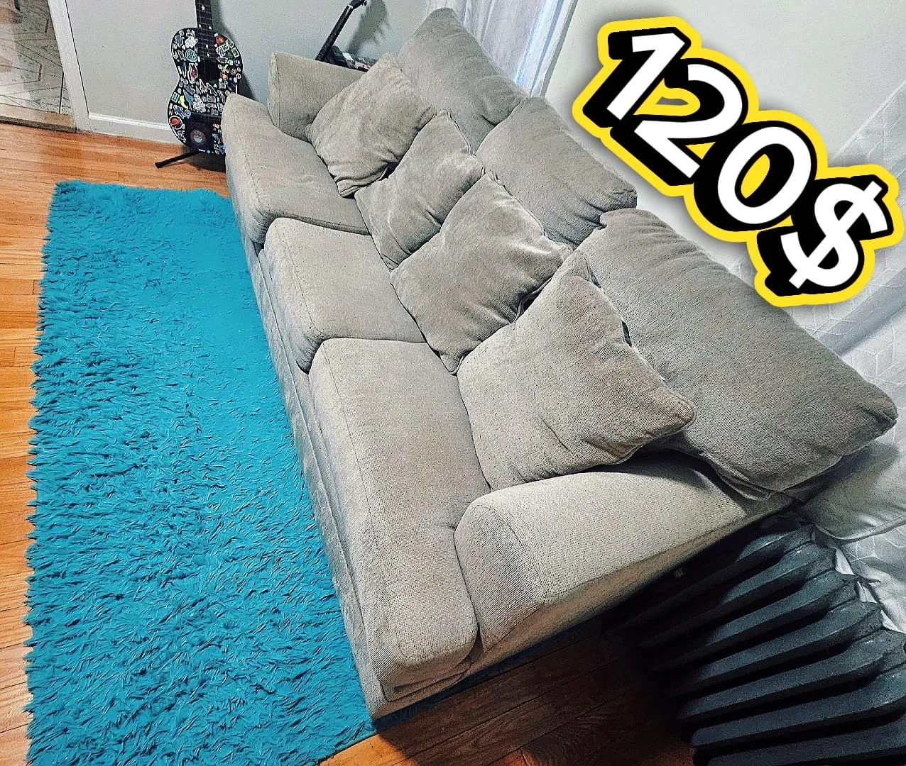 🟡 Comfortable Couch - $120 image indicator(2)