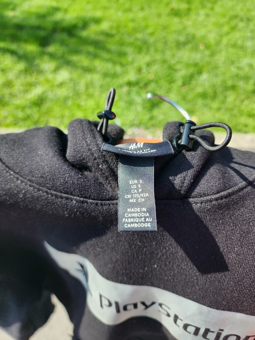 PlayStation x H&M Black Hoodie - Size S image indicator(3)