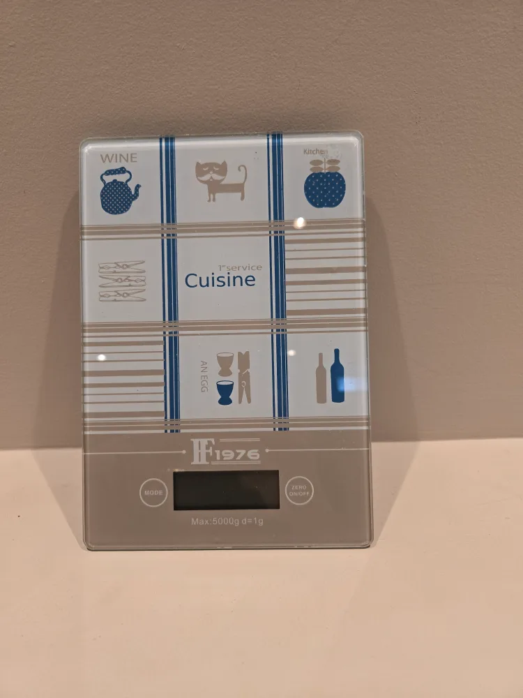 Cuisine Kitchen Scale - Like New! thumbnail