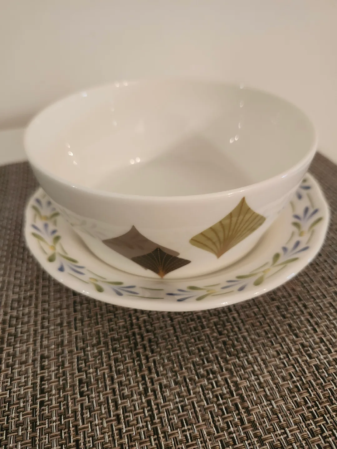 Hankook Bowl with Royal Doulton Saucer image indicator(3)