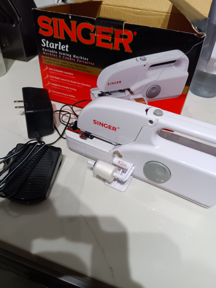 SINGER Starlet Portable Sewing Machine - Like New!
