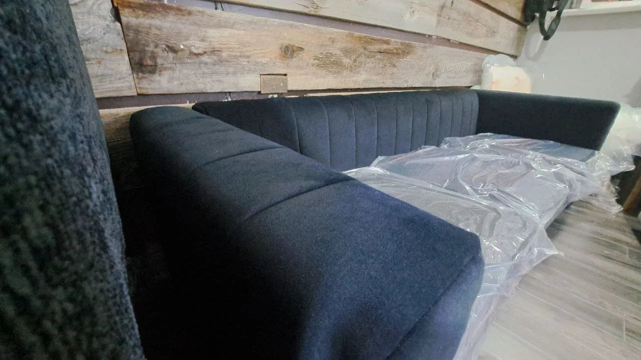 Black Velvet Sofa - Like New! image indicator(3)