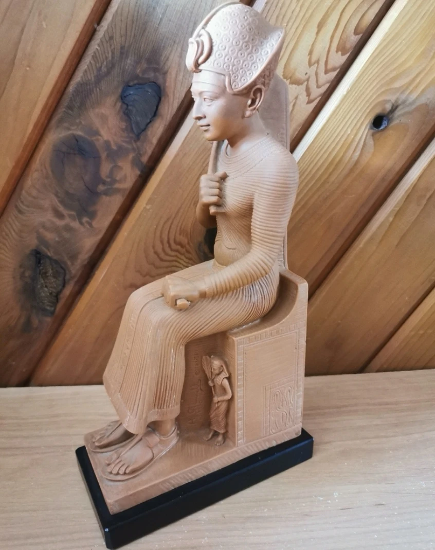 Egyptian Pharaoh Sculpture - photo 2