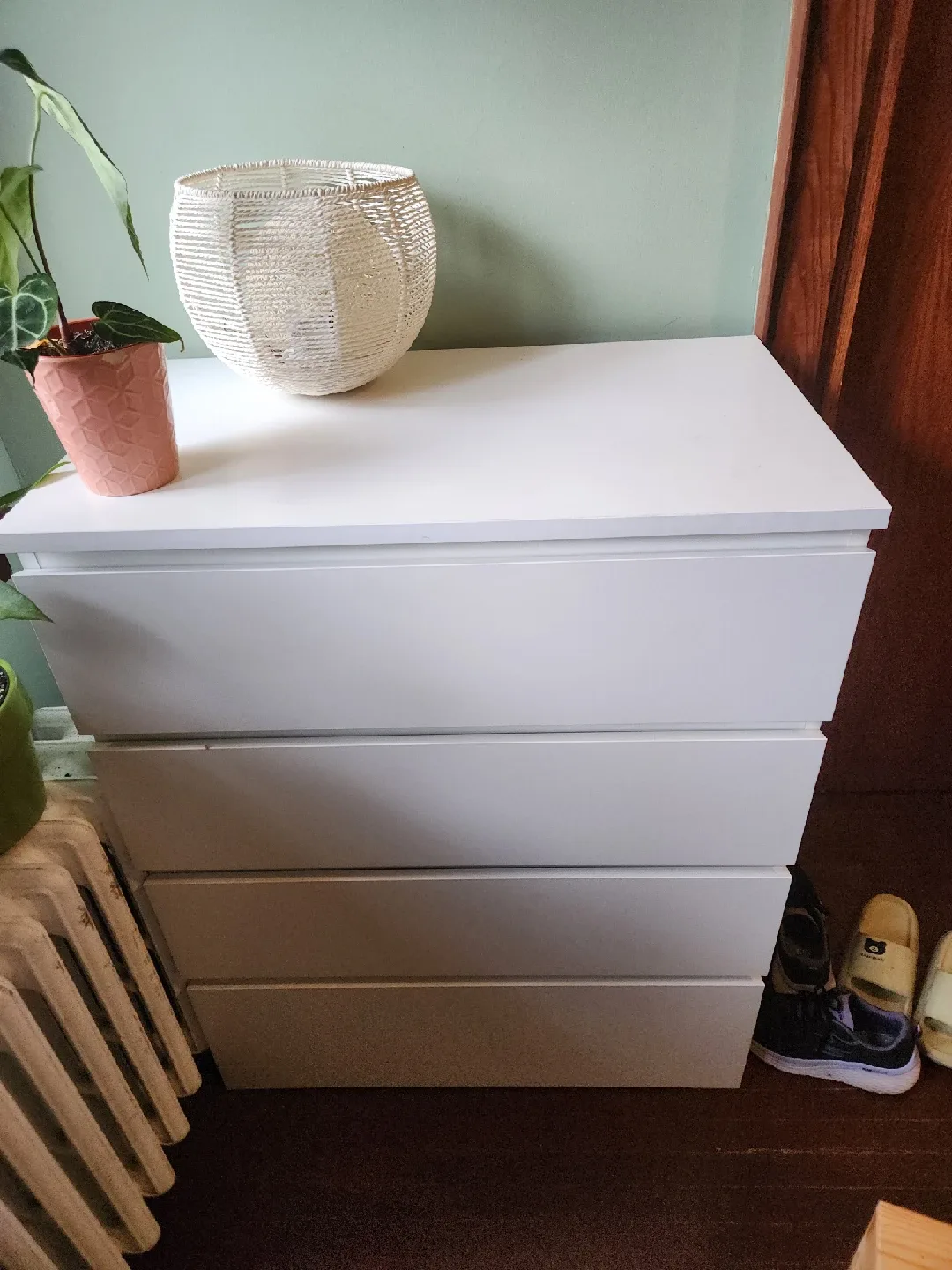 IKEA Malm 4-Drawer Dresser - White image indicator(2)