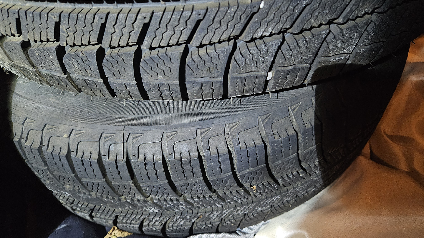 Michelin 195/60R15 Winter Tires - photo 2