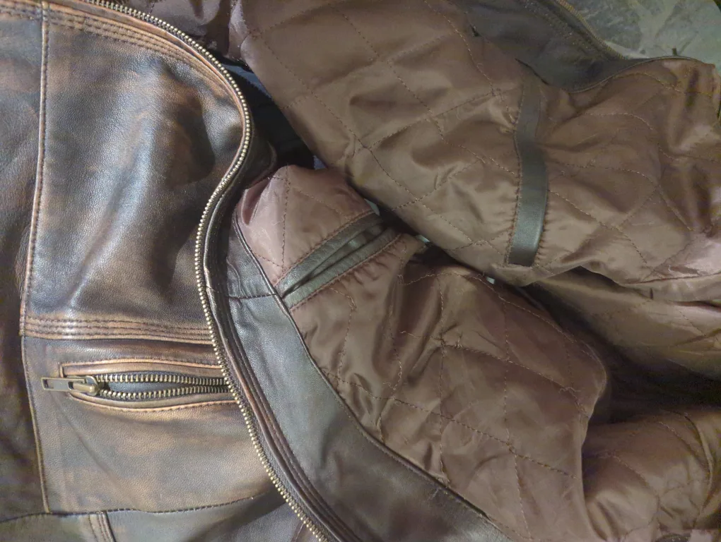 fashion lite Leather like  Jacket - Size M image indicator(4)