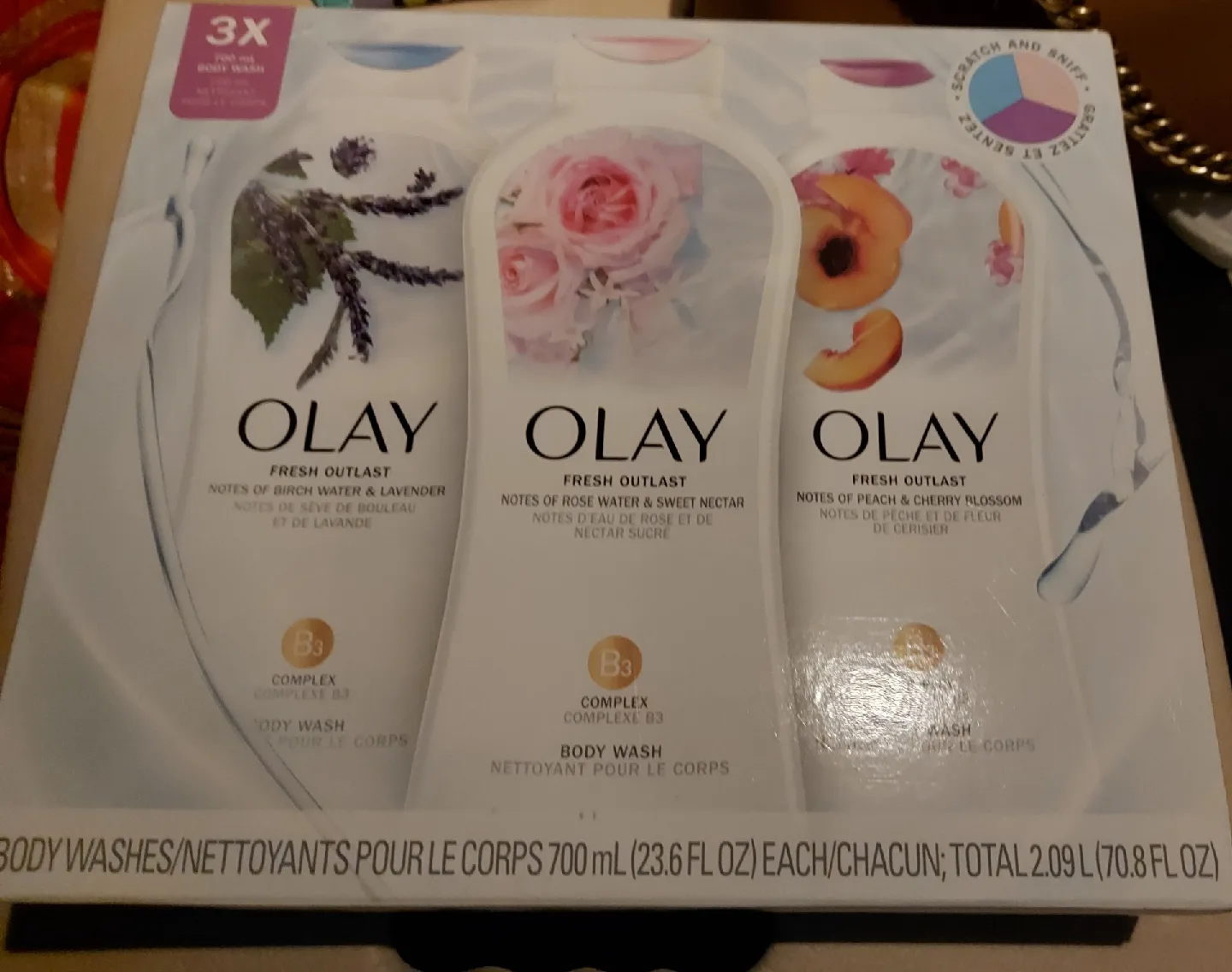 Olay Fresh Outlast Body Wash 3-Pack thumbnail
