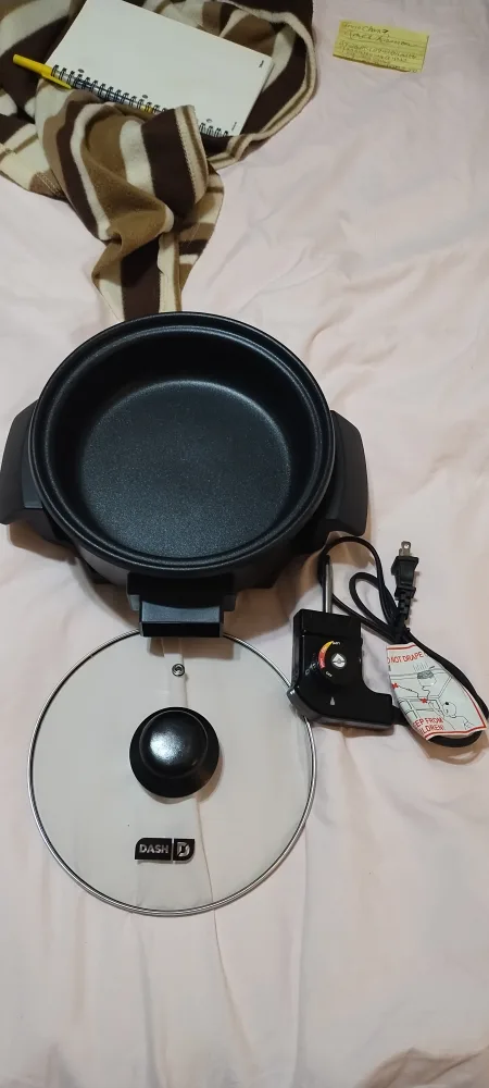 New Dash Mini Skillet - 8" Non-Stick, 700 Watts image indicator(5)
