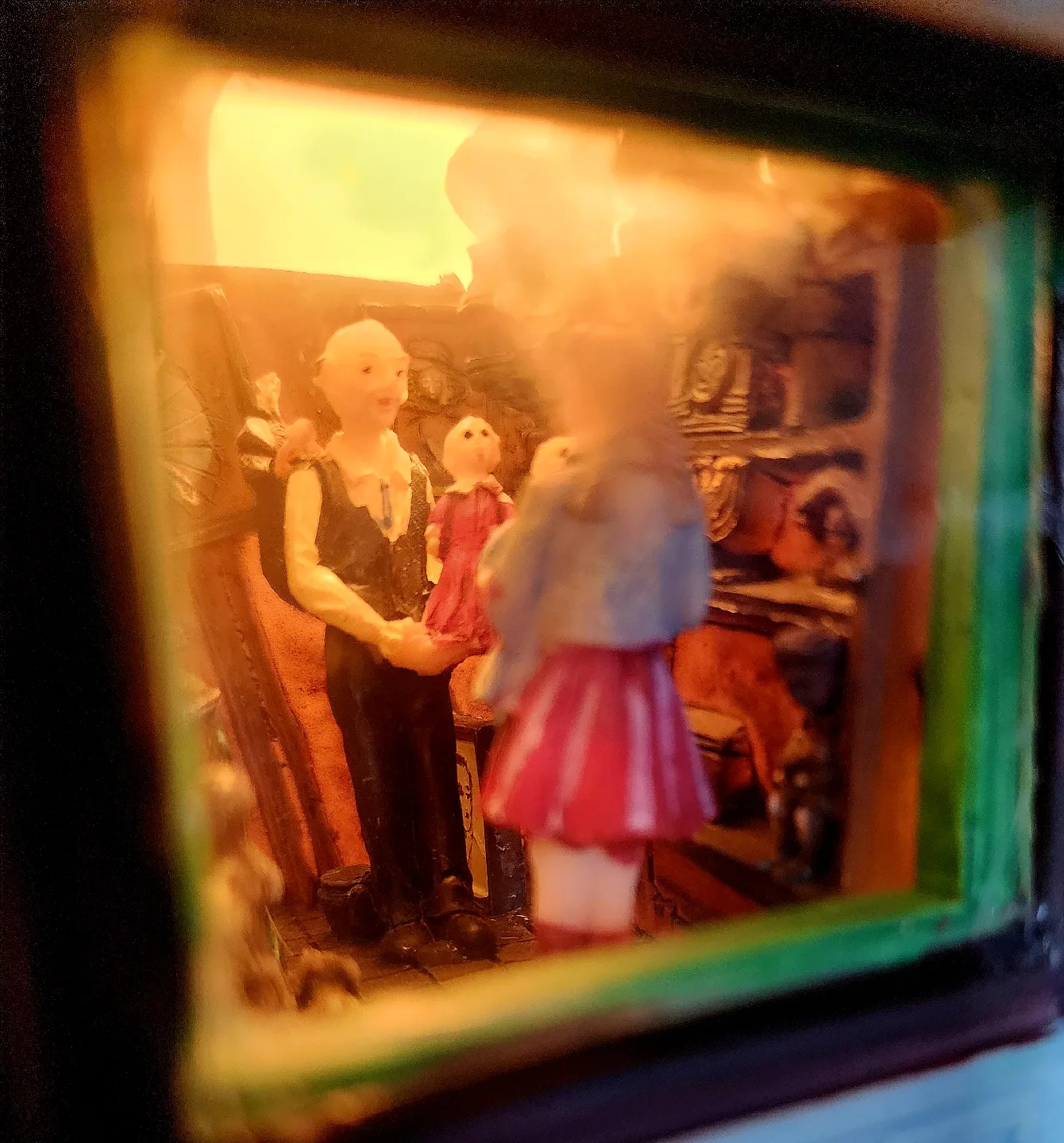 Norman Rockwell Antique Shop Village Collectible image indicator(5)