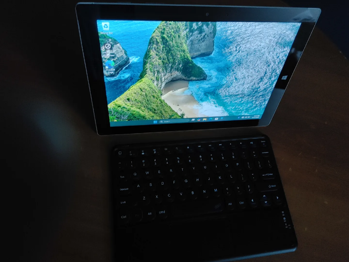 Microsoft Surface 3 Tablet with Bluetooth Touchpad keyboard image indicator(9)