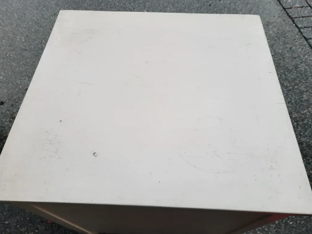 Cabinet 20.5"W x 22"D x 31"H image indicator(4)