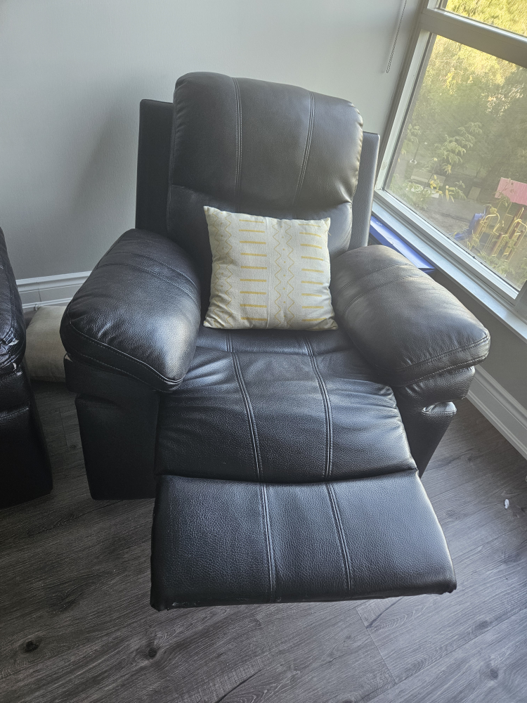 Black Leather Reclining Loveseat & Chair Set - photo 3