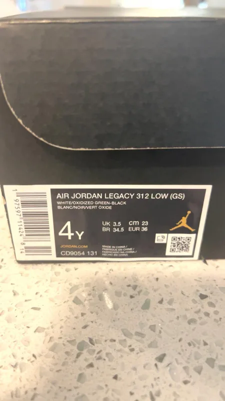 Air Jordan Legacy 312 Low (GS) - Size 4Y image indicator(2)