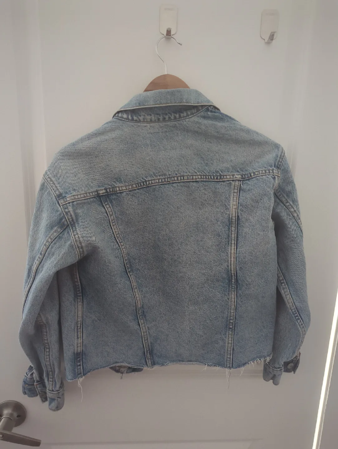 Old Navy XS Petite Denim Jacket image indicator(3)