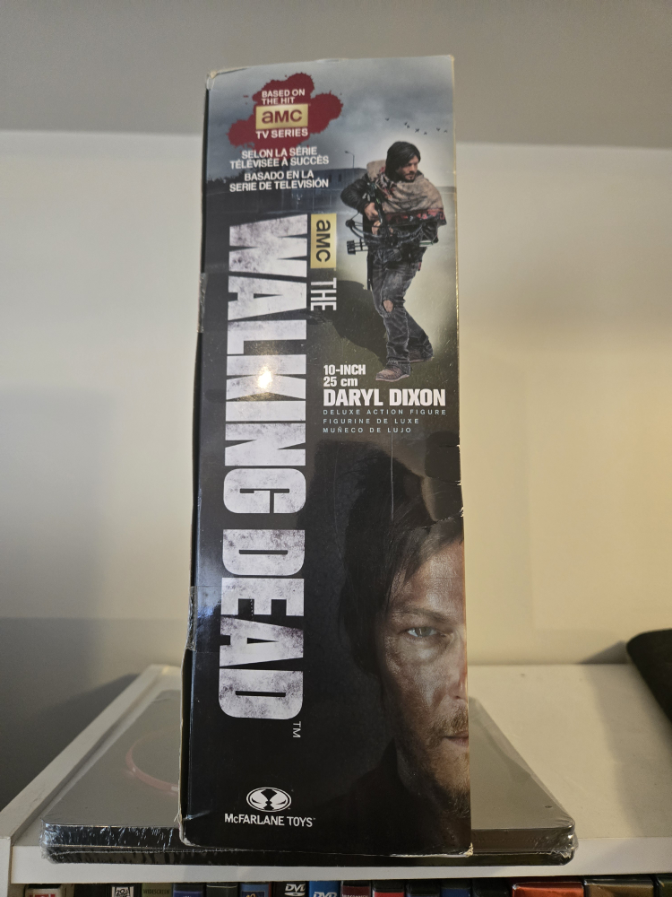 Walking Dead Daryl Dixon figure. - photo 2