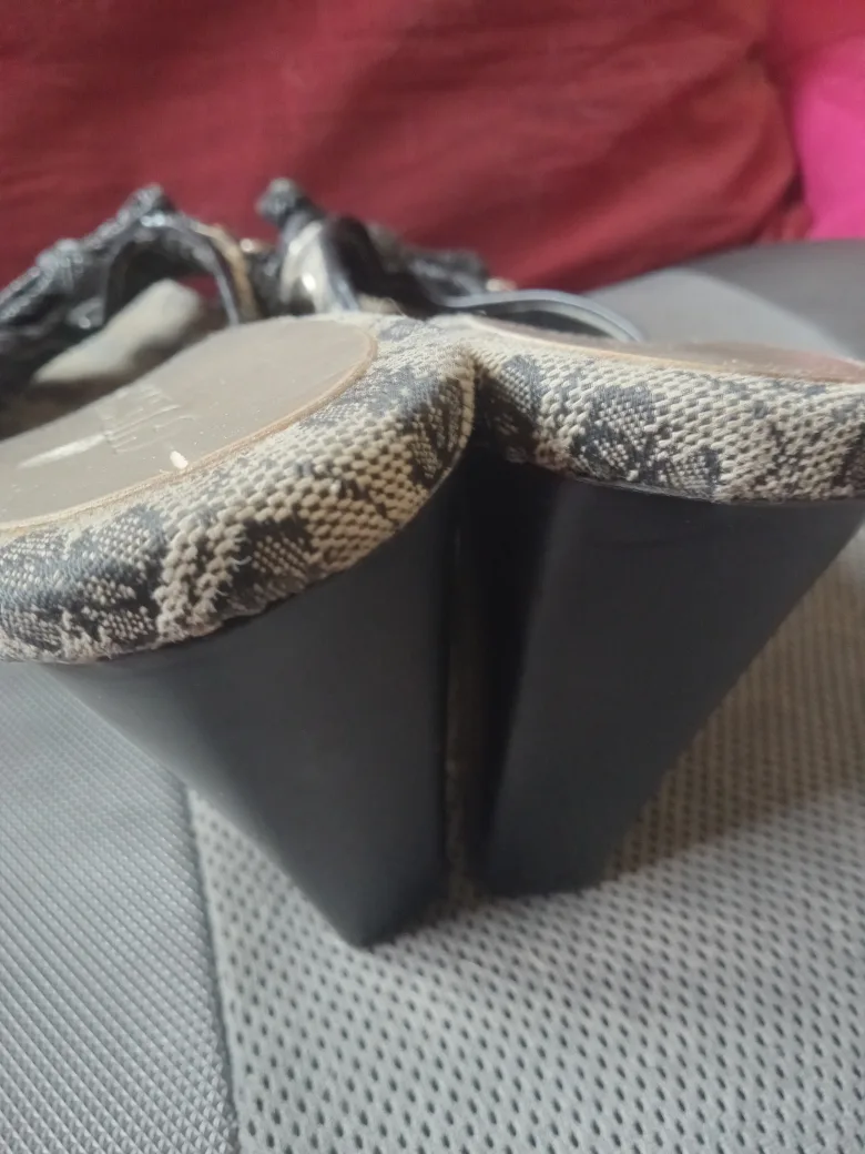 Guess Patterned Wedge Sandals image indicator(4)