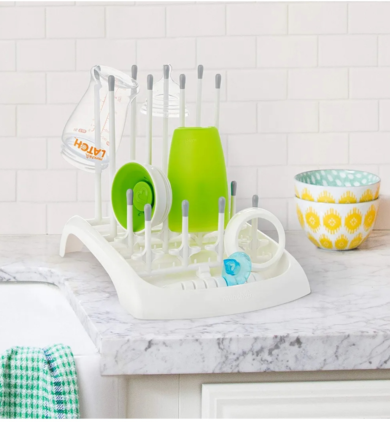 Munchkin Fold Drying Rack - Like New! - photo 2