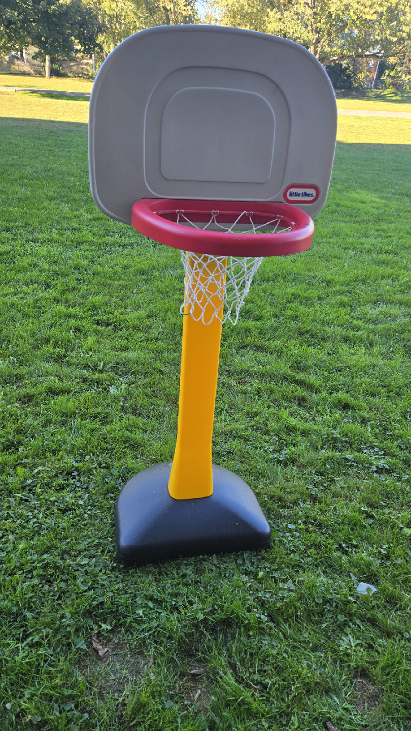 Little Tikes Easy Score Basketball Set
