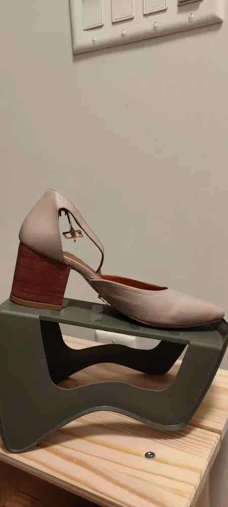 MUSSI Beige Ankle Strap Heels - Size 6 image indicator(4)