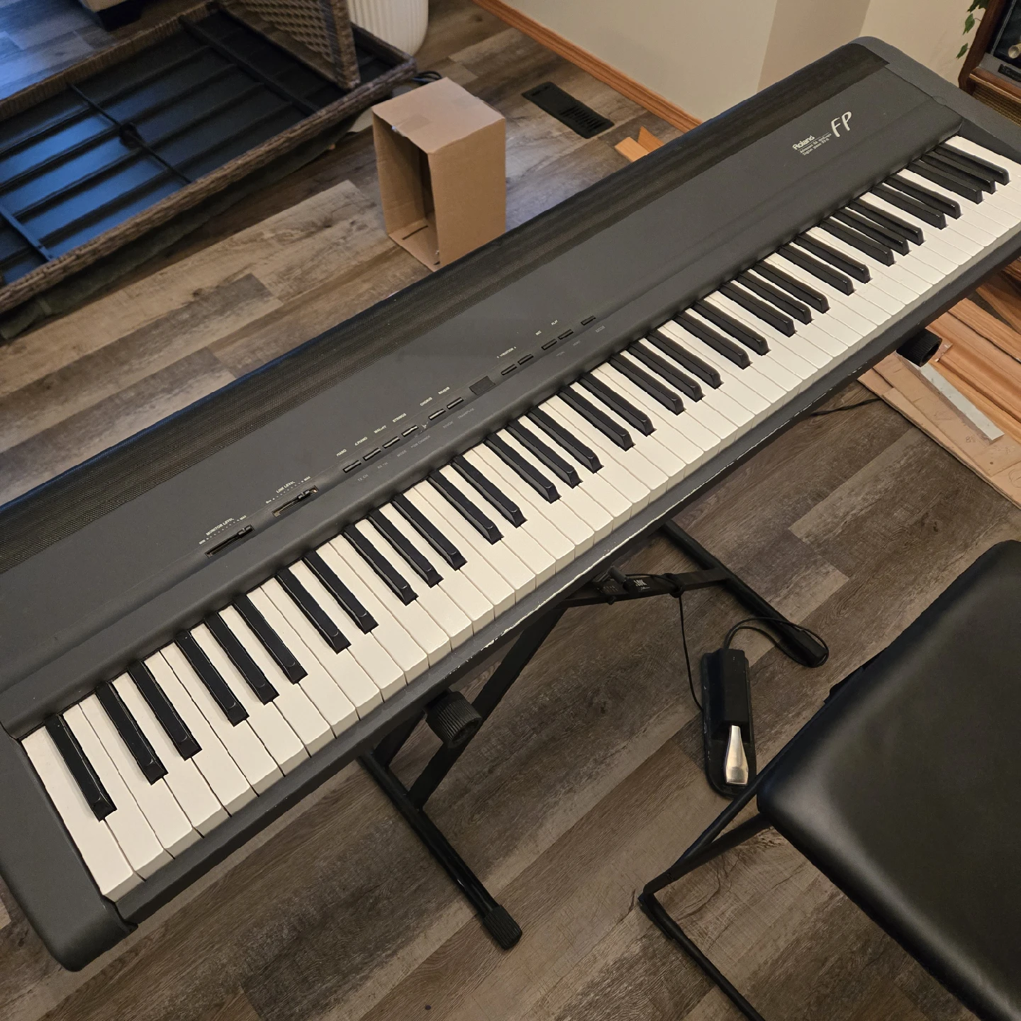 Roland FP-8G Digital Piano with Quik Lok Stand