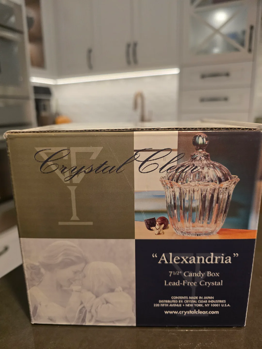 Crystal Clear Alexandria Candy Box image indicator(2)