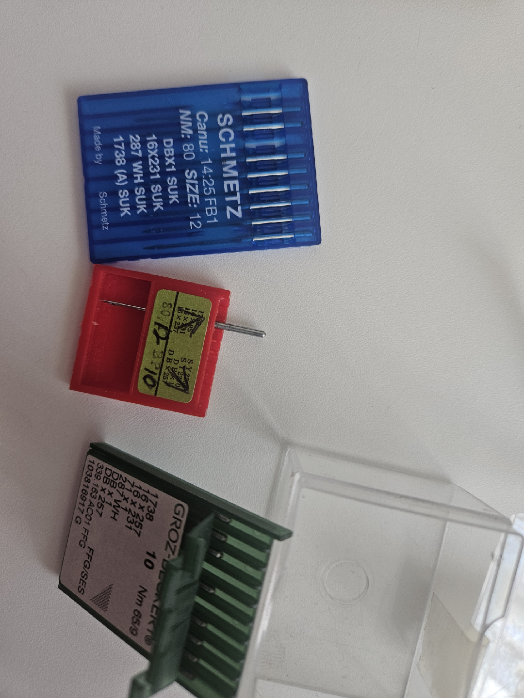 Mitsubishi DB-130G Industrial Sewing Machine + Accessories - photo 5