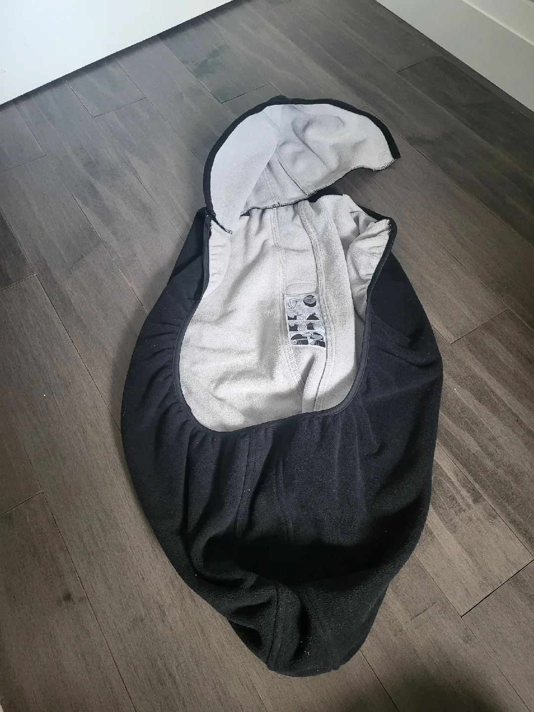 BabyBjorn Baby Carrier AND Cover - Black image indicator(4)