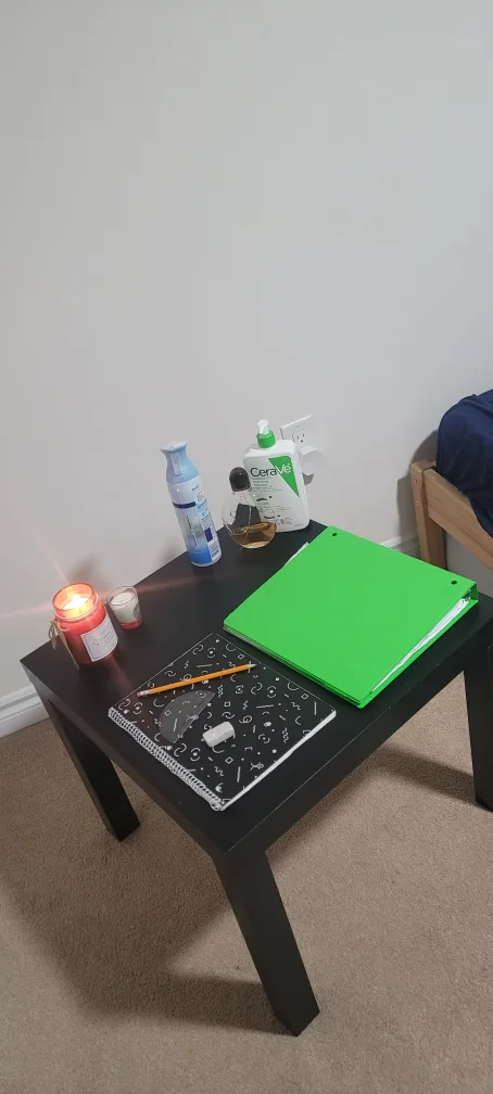 Black Side Table image indicator(4)