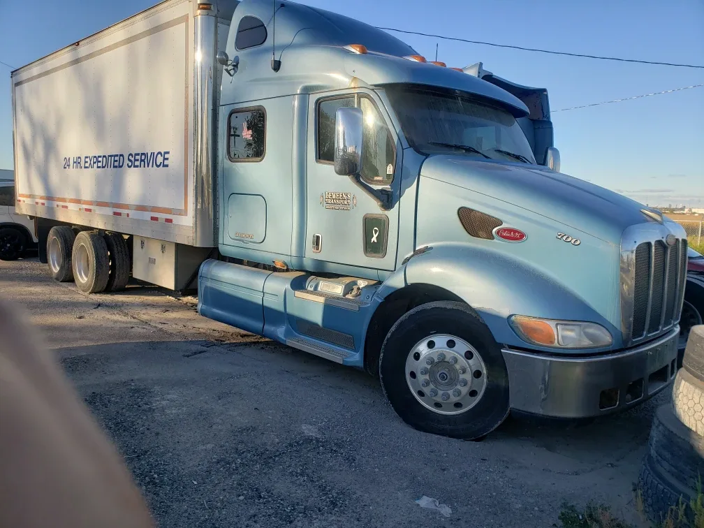 2005 Peterbilt 387 image indicator(3)