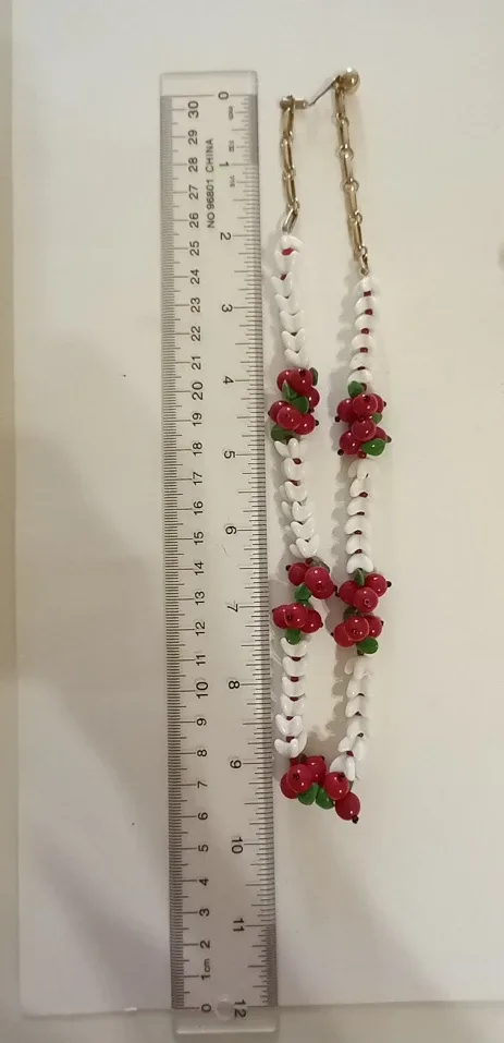 Vintage necklace and earrings image indicator(2)