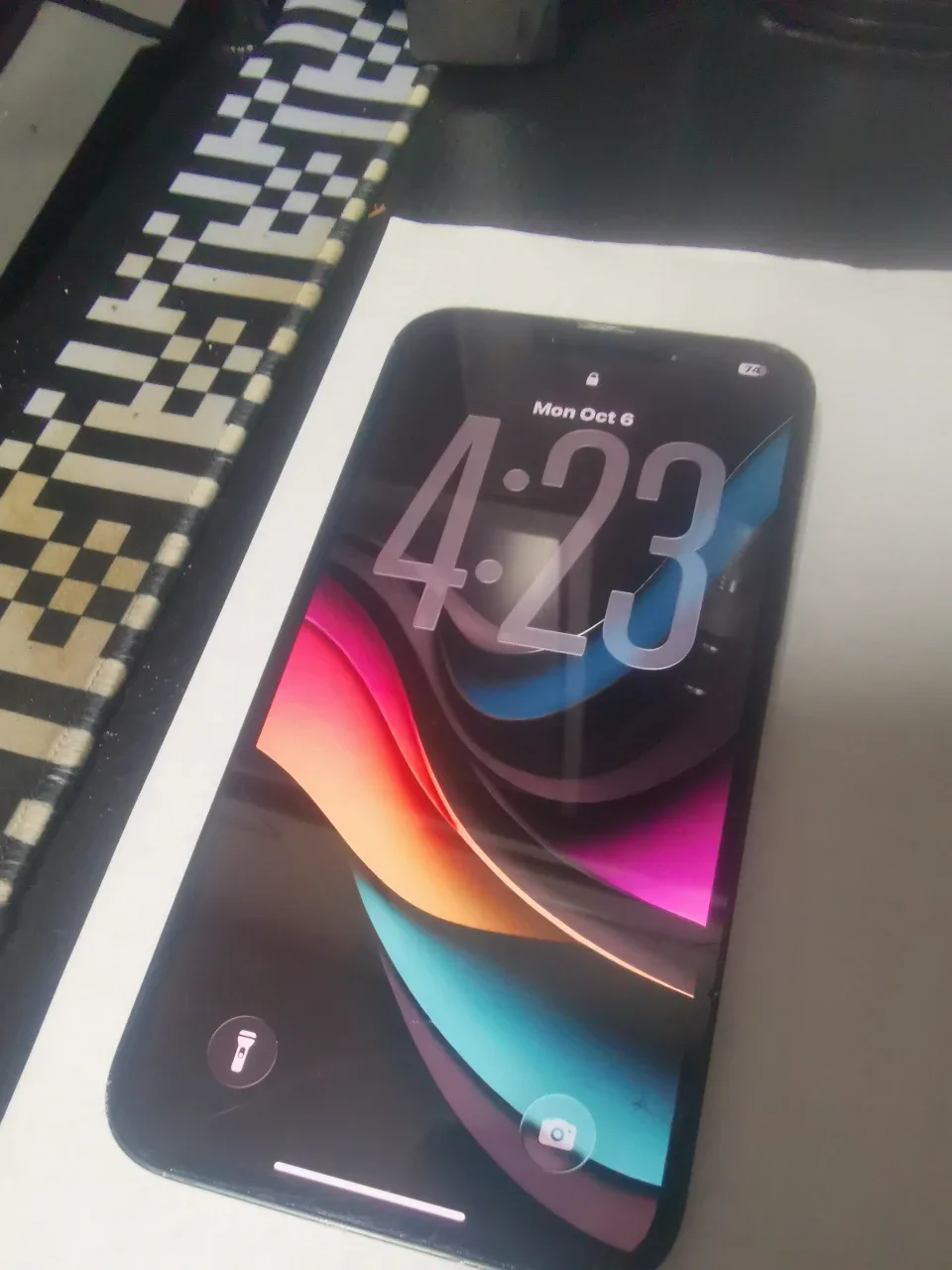 unlocked iPhone 14 plus with case and screen protector image indicator(7)