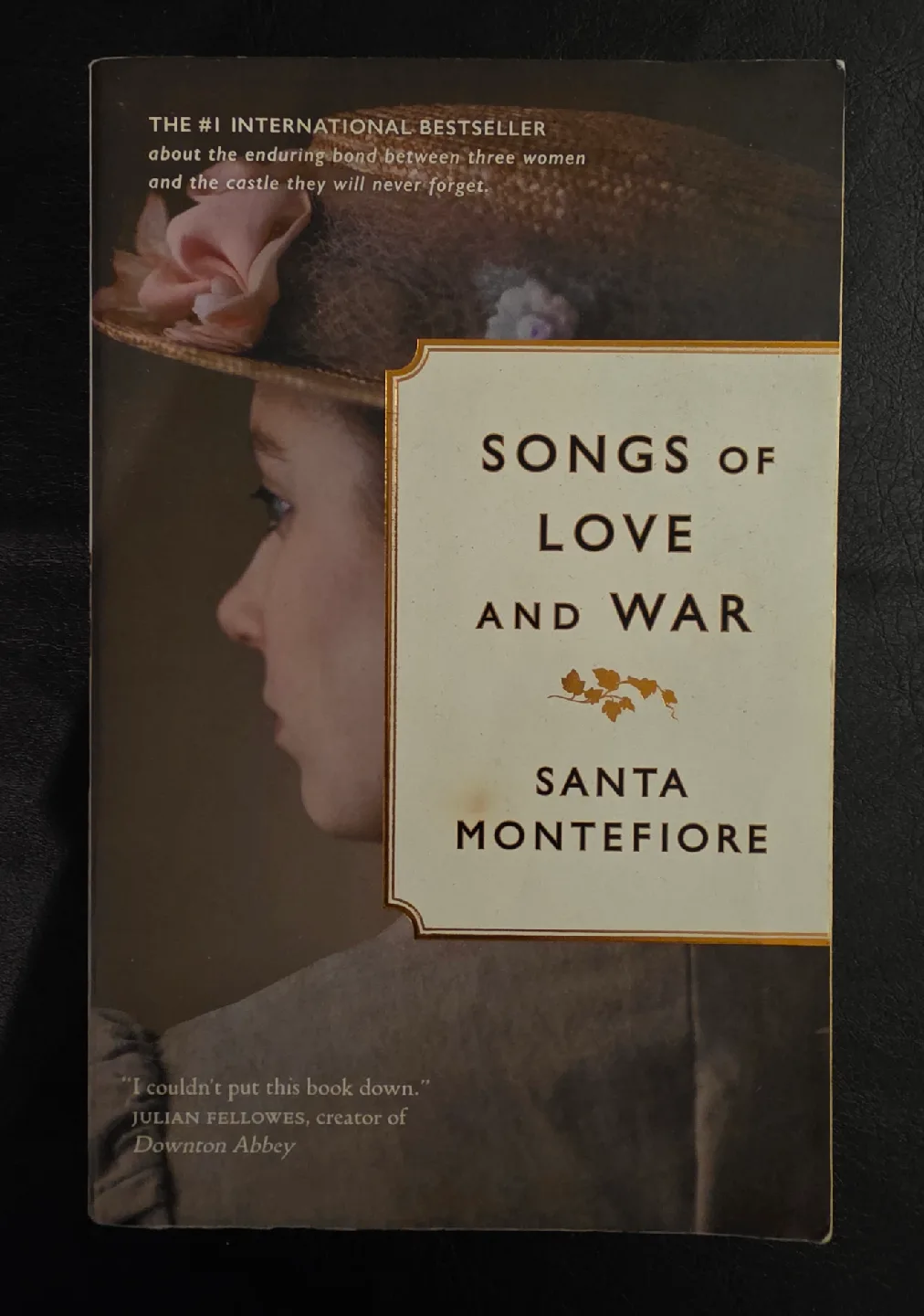 Santa Montefiore Deverill Series Books image indicator(4)