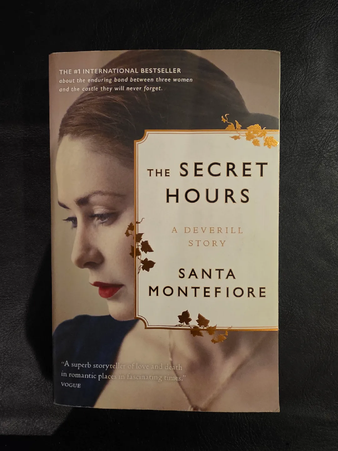 Santa Montefiore Deverill Series Books image indicator(7)