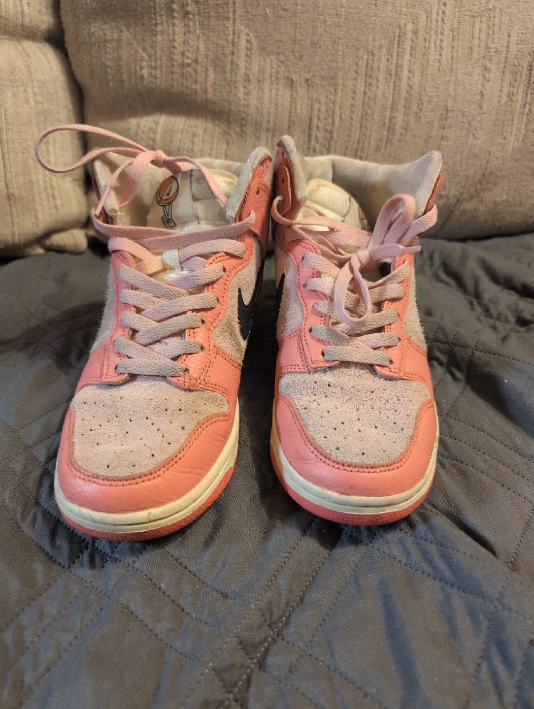Nike Dunk High Pink/Black Shoes image indicator(2)