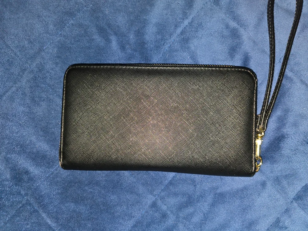 Steve Madden Wristlet Wallet - Various Colours image indicator(4)