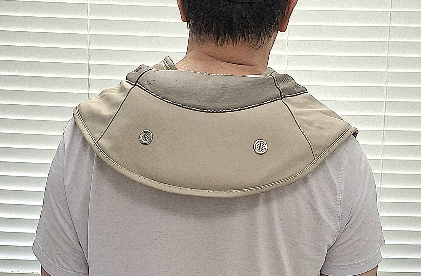 Neck and Shoulder Massager - Like New! - photo 5