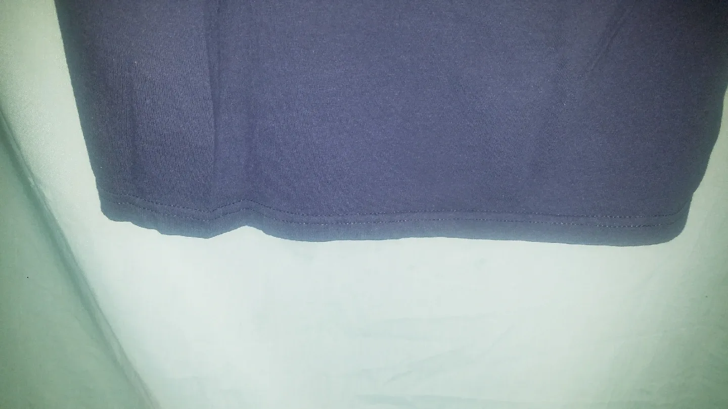 Navy Blue New York Yankees T Shirt Ladies / Youth Size L image indicator(6)