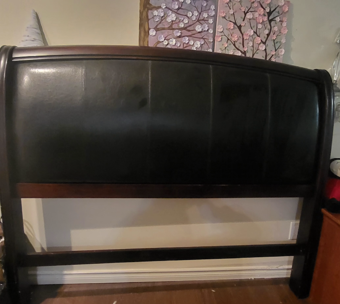 Dark Wood & Leather Headboard - photo 2