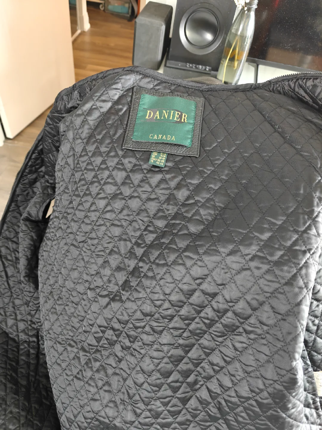 Danier Canada Leather Jacket - Size 42 image indicator(3)