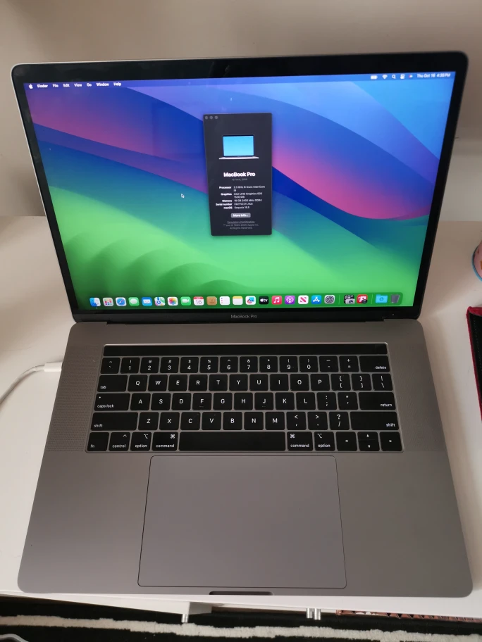 Apple MacBook Pro 15-inch 2019 - photo 3