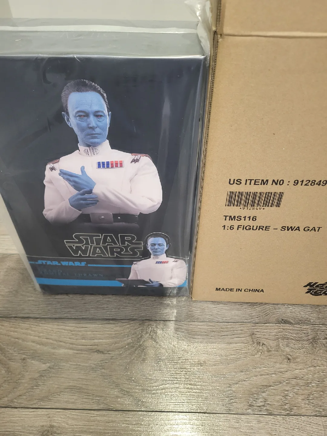 Star Wars Hot Toys 1/6 Scale Figures image indicator(7)