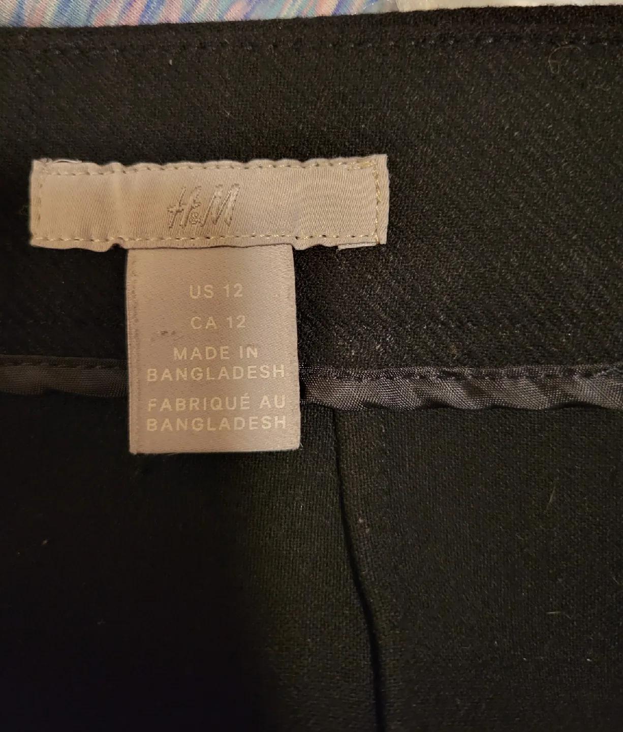 H&M Black Skirt - Size 12 (0399) image indicator(3)