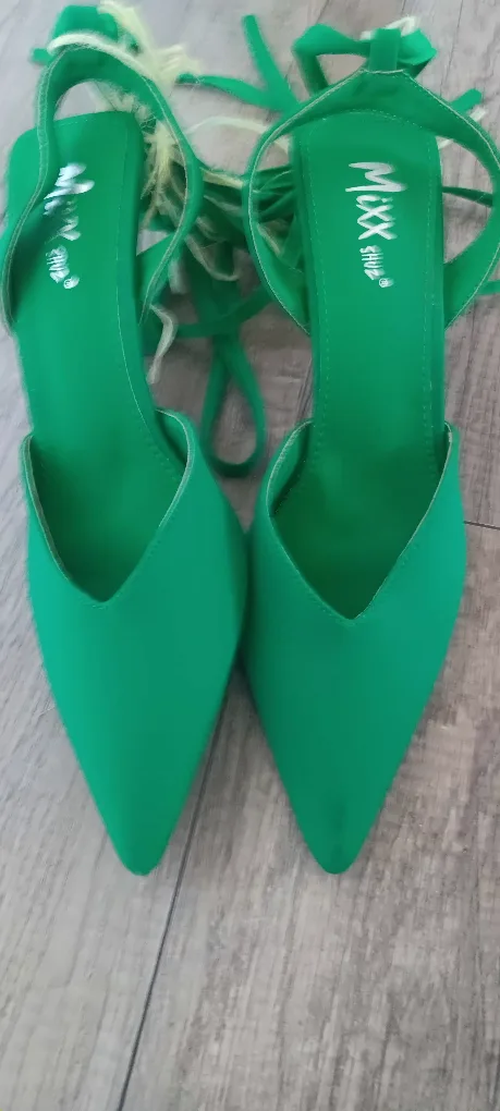 Mixx Shuz Green Heels image indicator(2)